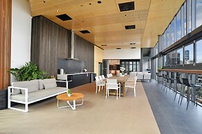 Brisbane One Apartments by CLLIX