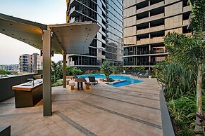 Brisbane One Apartments by CLLIX