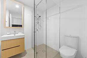 Brisbane One Apartments by CLLIX