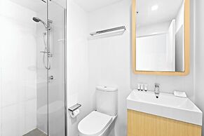 Brisbane One Apartments by CLLIX