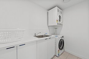 Brisbane One Apartments by CLLIX