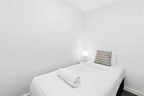 Brisbane One Apartments by CLLIX