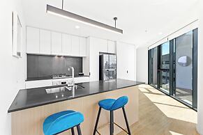 Brisbane One Apartments by CLLIX
