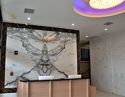 Lic Plaza Hotel