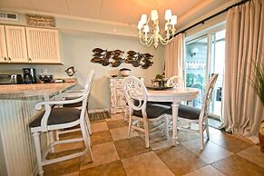 Harbour Island 102M 2 Bedroom Condo by RedAwning