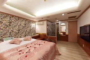 Hotel Frontier - Adults Only