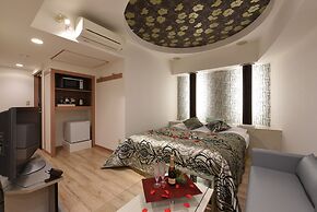 Hotel Frontier - Adults Only