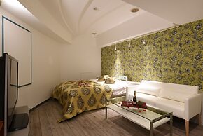 Hotel Frontier - Adults Only