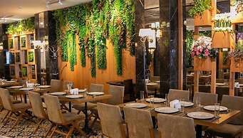Theatrum Hotel Baku