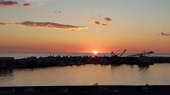 Gangneung Ocean Marina Pension - Hostel