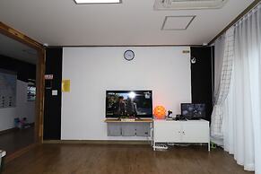 Gangneung Ocean Marina Pension - Hostel