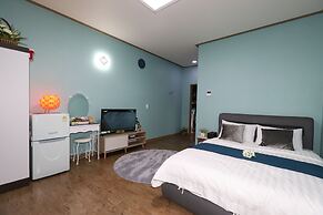 Gangneung Ocean Marina Pension - Hostel