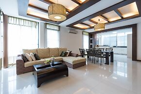 Pool Villa Pattaya by Passionata