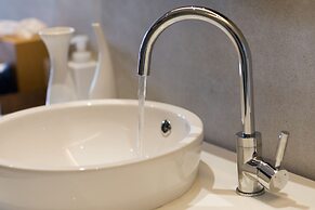 Atta 2-bd Suite OR Pool Penthouse