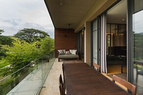 Atta 2-bd Suite OR Pool Penthouse