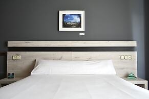 Hostal Alda Puerta Coruña