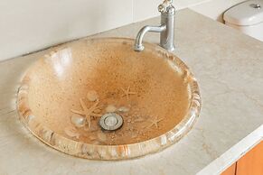 Golden Ocean Azure Hotel