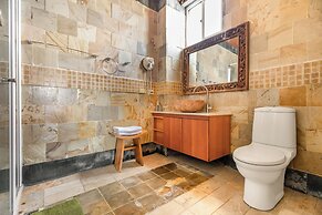 Golden Ocean Azure Hotel