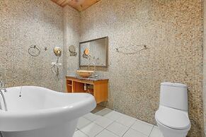 Golden Ocean Azure Hotel