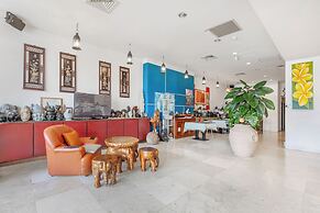 Golden Ocean Azure Hotel