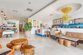 Golden Ocean Azure Hotel