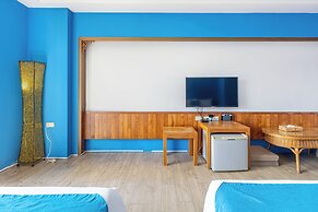 Golden Ocean Azure Hotel