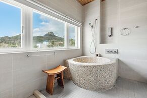 Golden Ocean Azure Hotel