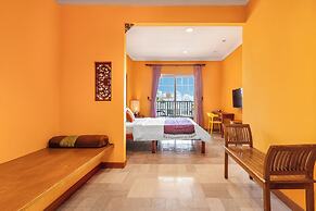 Golden Ocean Azure Hotel