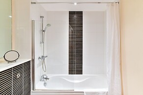 Meridian Quay Apartments