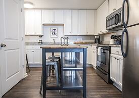 Abode Nashville - Marathon Village Near Downtown