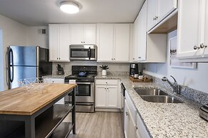 Abode Nashville - Marathon Village Near Downtown