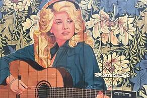 Abode Nashville - Marathon Village Near Downtown