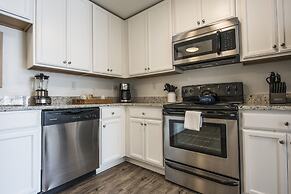 Abode Nashville - Marathon Village Near Downtown