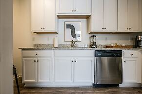 Abode Nashville - Marathon Village Near Downtown