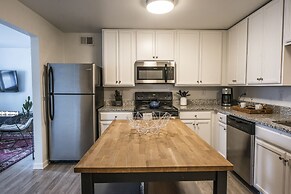 Abode Nashville - Marathon Village Near Downtown