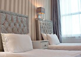 The Pier Hotel