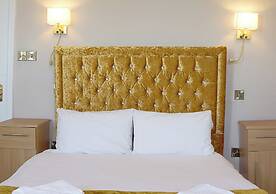 The Pier Hotel