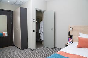 Station Hotel Premier V18