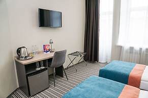 Station Hotel Premier V18