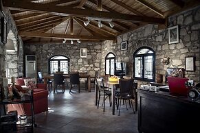 Artemis Selcuk Suites