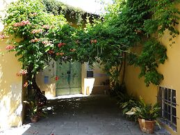 Pian dei Giullari Suite