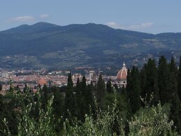 Pian dei Giullari Suite