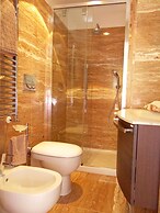 Pian dei Giullari Suite