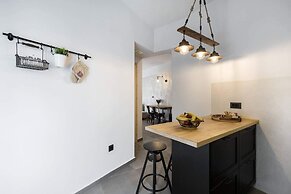 Atmospheric Apartment near Acropolis by CloudKeys