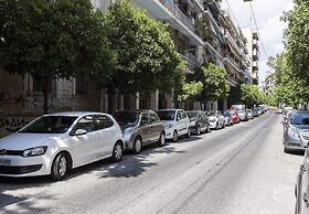 Atmospheric Apartment near Acropolis by CloudKeys