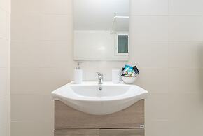 Athens Boutique Apartment  by Cloudkeys