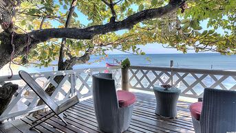 Analatsara Eco Lodge