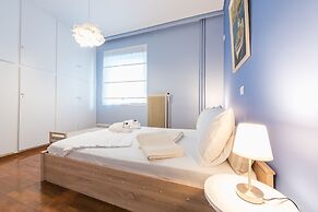 Stylish Apartment with Balcony  by Cloudkeys