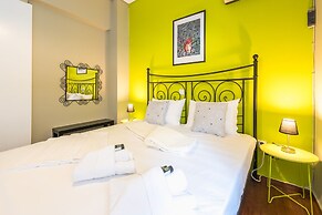 Stylish Apartment with Balcony  by Cloudkeys