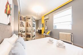 Stylish Apartment with Balcony  by Cloudkeys